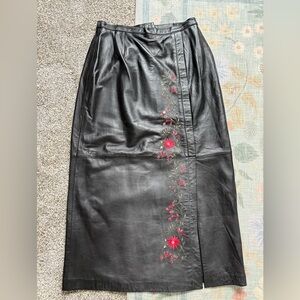 Dialogue Vintage Black Leather Skirt with Red Floral Design
